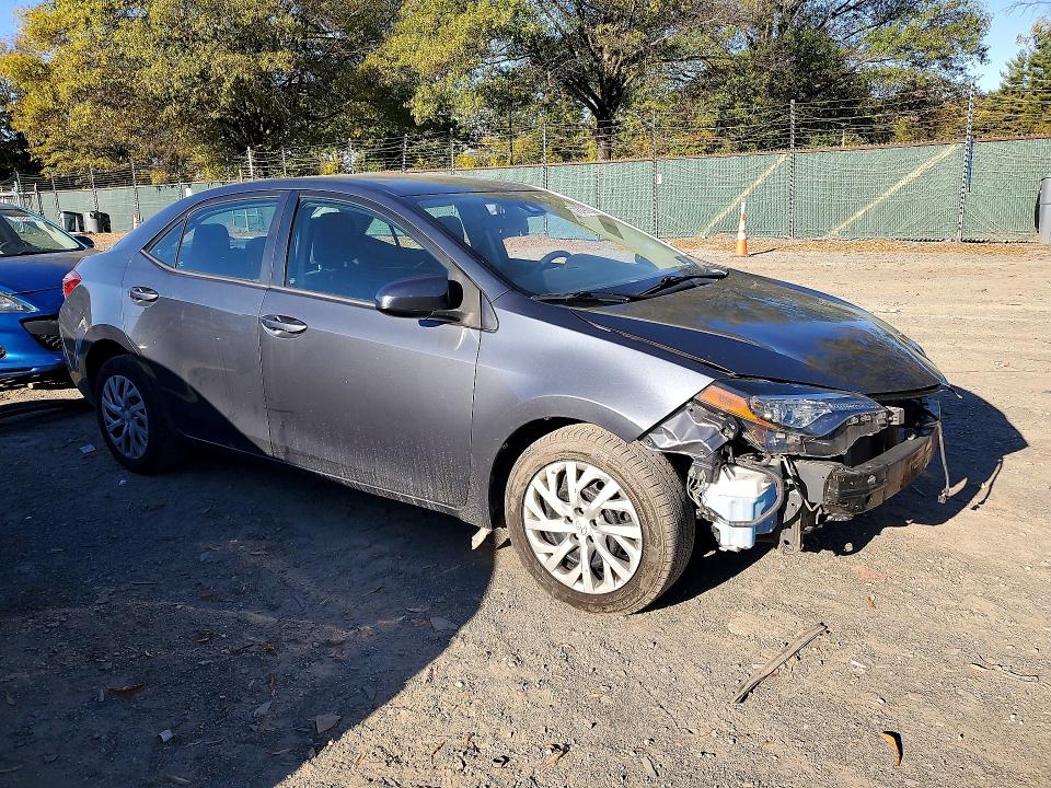 Photo 4 from auction – 2018 TOYOTA COROLLA with VIN 2T1BURHE8JC979405