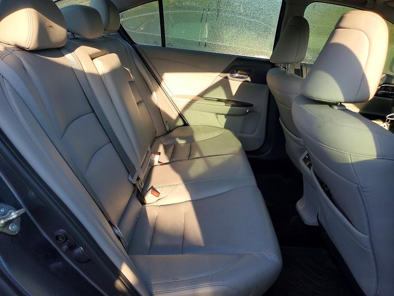 Снимка 10 от търг – 2016 HONDA ACCORD с VIN 1HGCR2F81GA228543