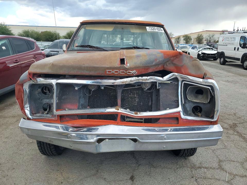 Снимка 5 от търг – 1983 DODGE W-SERIES с VIN 1B7HW14H7DS503929