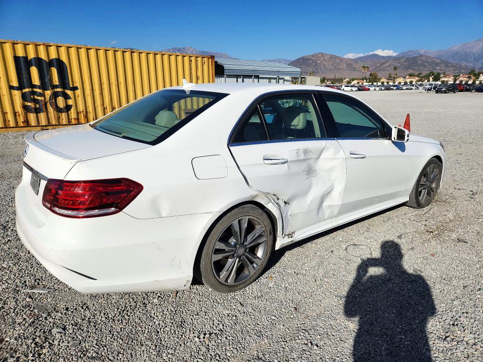Photo 3 from auction – 2016 MERCEDES-BENZ E with VIN WDDHF5KB4GB207718