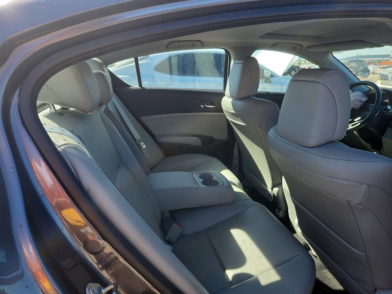 Снимка 10 от търг – 2017 ACURA ILX с VIN 19UDE2F37HA005123