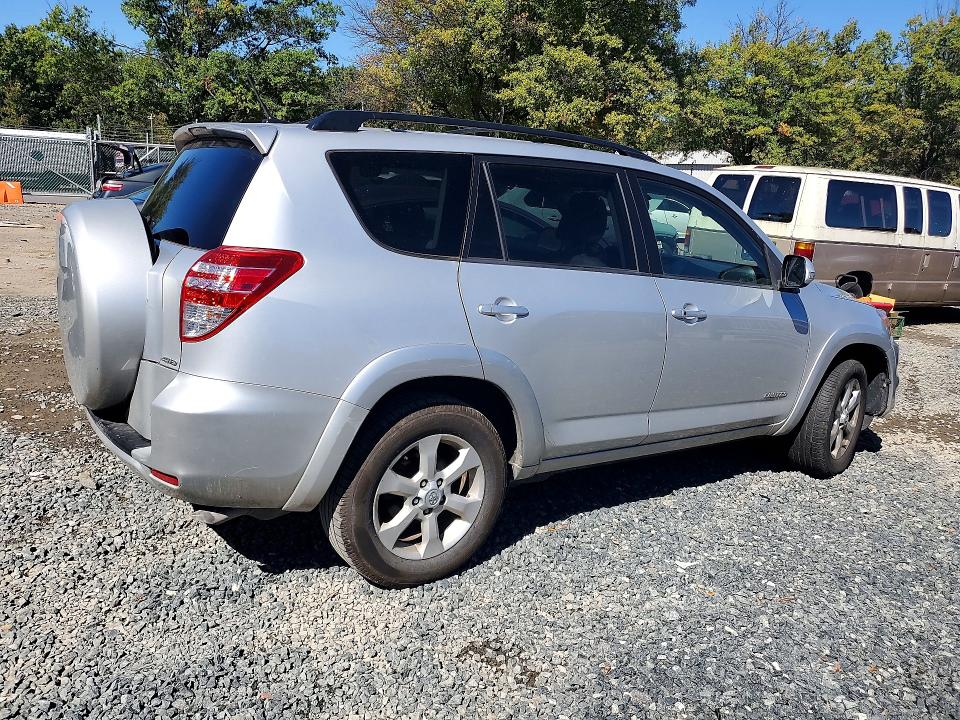 Снимка 3 от търг – 2009 TOYOTA RAV4 с VIN JTMBK31V79D003241