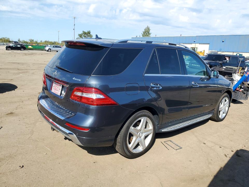 Photo 3 from auction – 2014 MERCEDES-BENZ ML with VIN 4JGDA7DB4EA403284