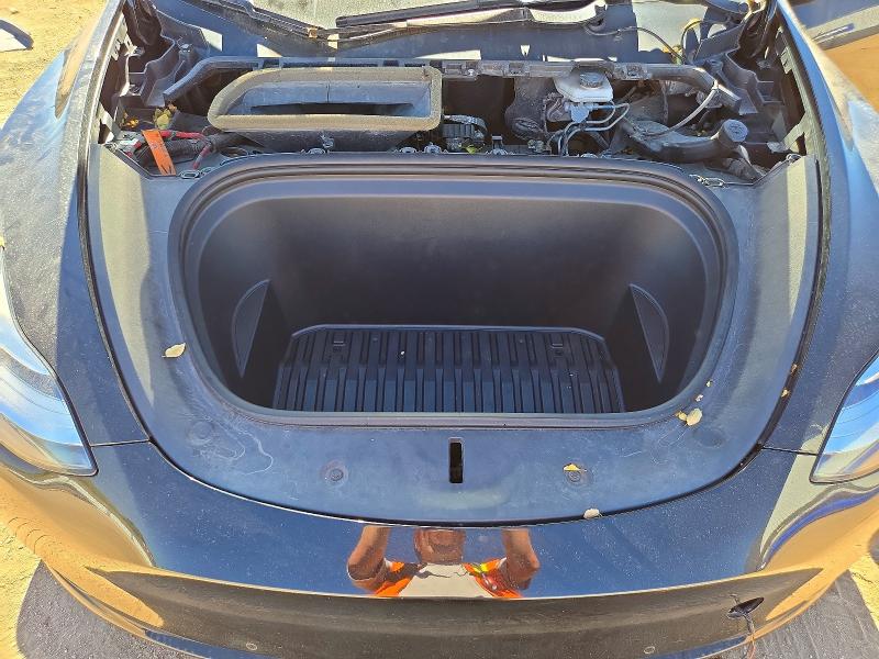 Photo 11 from auction – 2020 TESLA MODEL Y with VIN 5YJYGDEE7LF050863