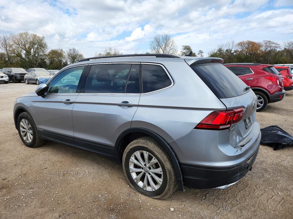 Снимка 2 от търг – 2019 VOLKSWAGEN TIGUAN с VIN 3VV2B7AX9KM106312
