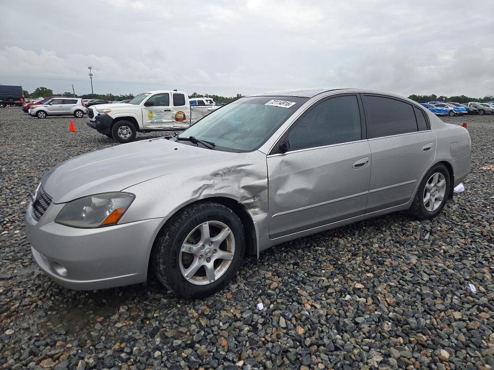 NISSAN ALTIMA 2005 с VIN 1N4AL11E45N468695 - Снимка от търг