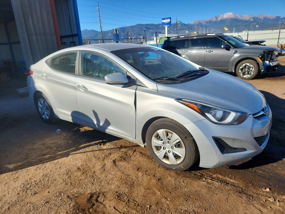 Снимка 4 от търг – 2016 HYUNDAI ELANTRA с VIN 5NPDH4AE3GH674734