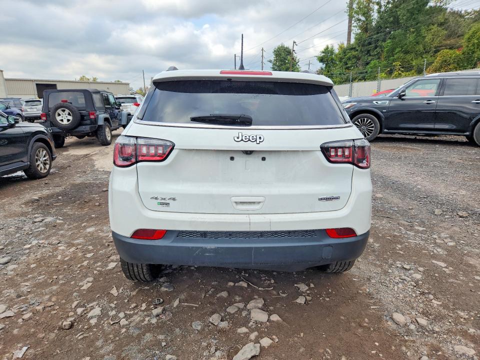 Foto 6 de la subasta – 2024 JEEP COMPASS con VIN 3C4NJDBN8RT100527