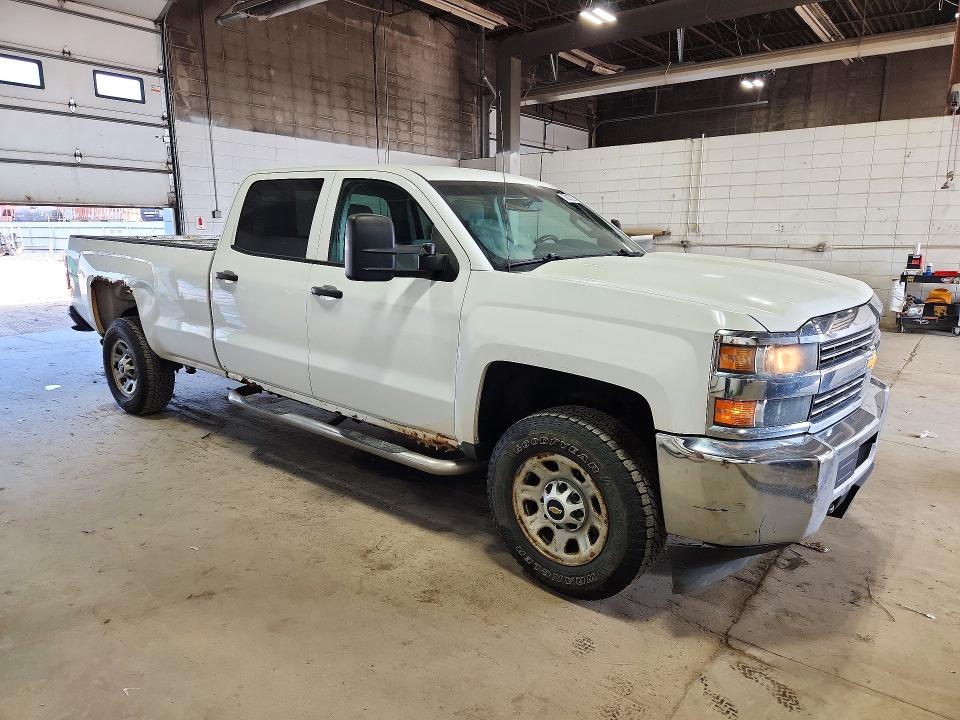 Снимка 4 от търг – 2015 CHEVROLET SILVERADO с VIN 1GC4KYCG2FF154590