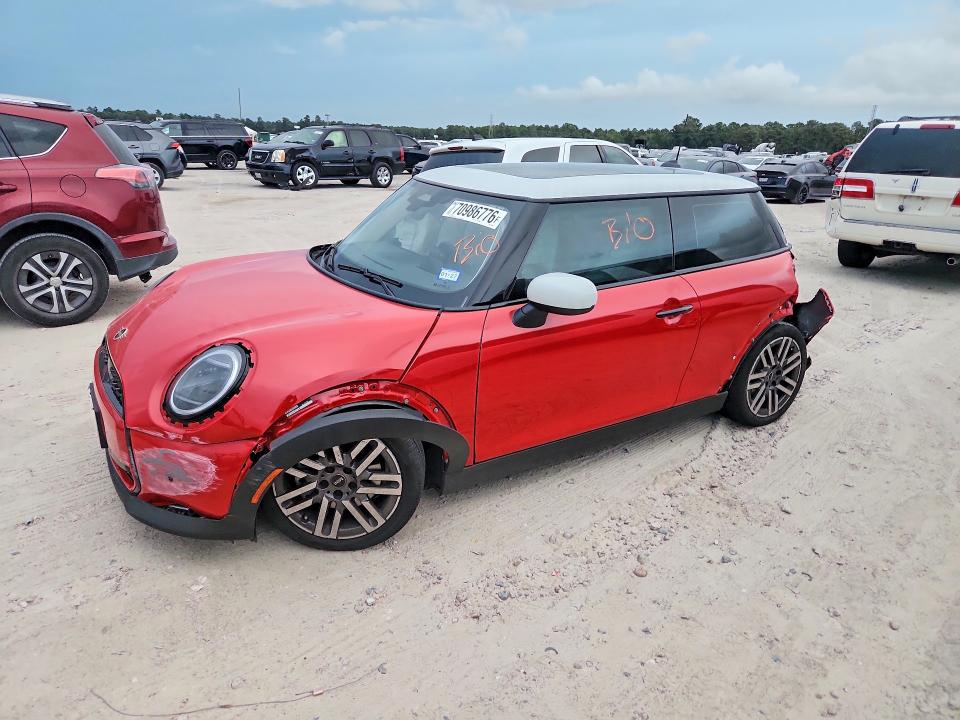 صورة رقم 1 من المزاد - 2025 MINI COOPER مع VIN WMW13GD07S2W34652