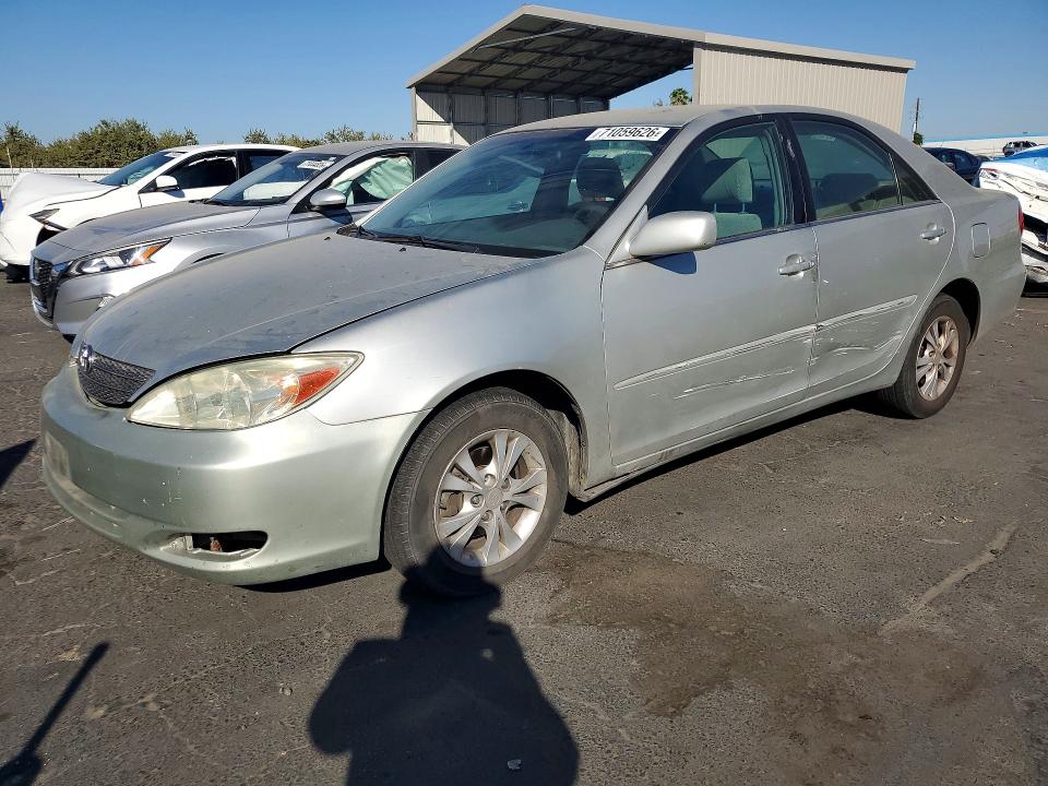 TOYOTA CAMRY 2004 with VIN 4T1BF32K94U063406 - Photo from auction