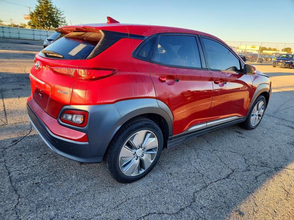 Снимка 3 от търг – 2021 HYUNDAI KONA с VIN KM8K33AG5MU106970