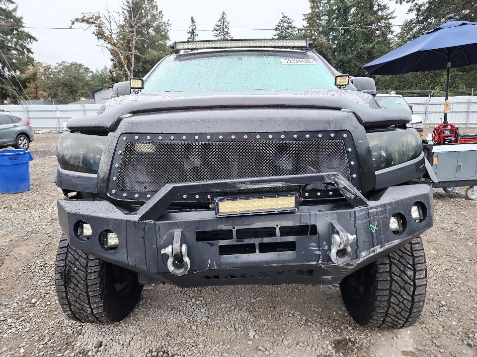 Photo 5 from auction – 2011 TOYOTA TUNDRA with VIN 5TFDY5F15BX183316