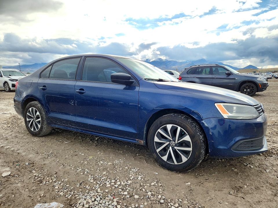 Снимка 4 от търг – 2012 VOLKSWAGEN JETTA с VIN 3VW2K7AJ9CM390081