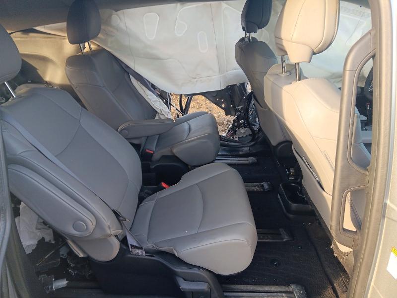 Снимка 10 от търг – 2025 TOYOTA SIENNA с VIN 5TDJSKFCXSS166487