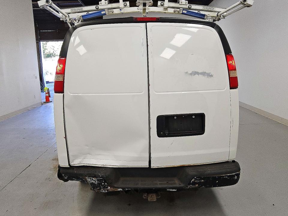 Снимка 6 от търг – 2015 CHEVROLET EXPRESS G2500 с VIN 1GCWGFCF0F1151352