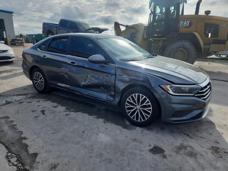 Photo 4 from auction – 2019 VOLKSWAGEN JETTA with VIN 3VWE57BU6KM044968