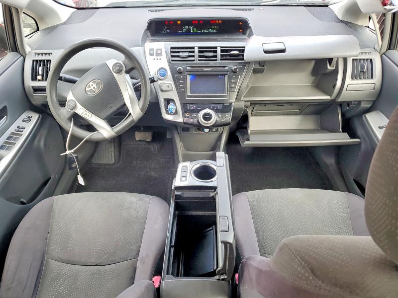 Photo 8 from auction – 2013 TOYOTA PRIUS V with VIN JTDZN3EU2D3198476
