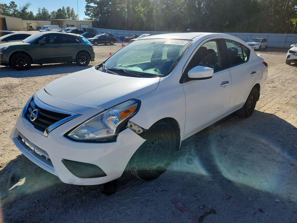 NISSAN VERSA 2016 с VIN 3N1CN7AP2GL827050 - Снимка от търг