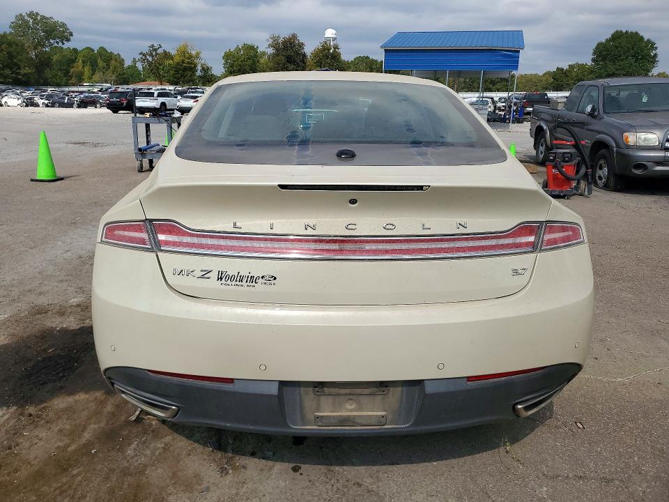 Photo 6 from auction – 2016 LINCOLN MKZ with VIN 3LN6L2GK2GR602439