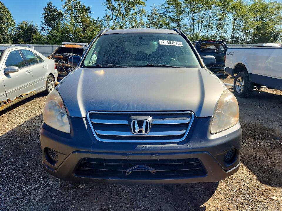 Photo 5 from auction – 2005 HONDA CR-V with VIN JHLRD785X5C028370