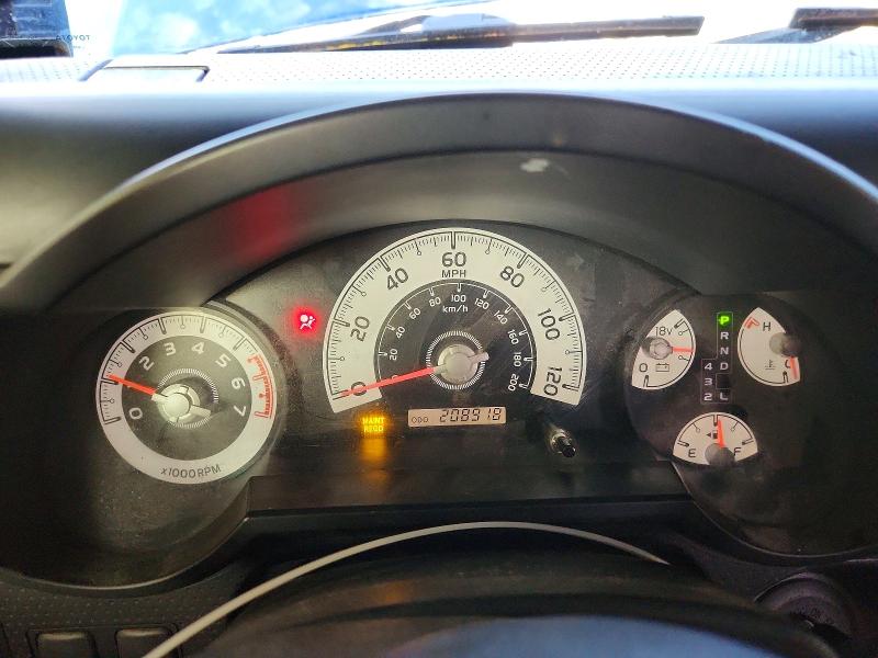 Снимка 9 от търг – 2007 TOYOTA FJ CRUISER с VIN JTEBU11F770007216