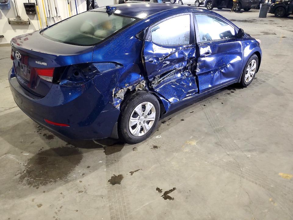 Снимка 3 от търг – 2016 HYUNDAI ELANTRA с VIN 5NPDH4AE4GH774132