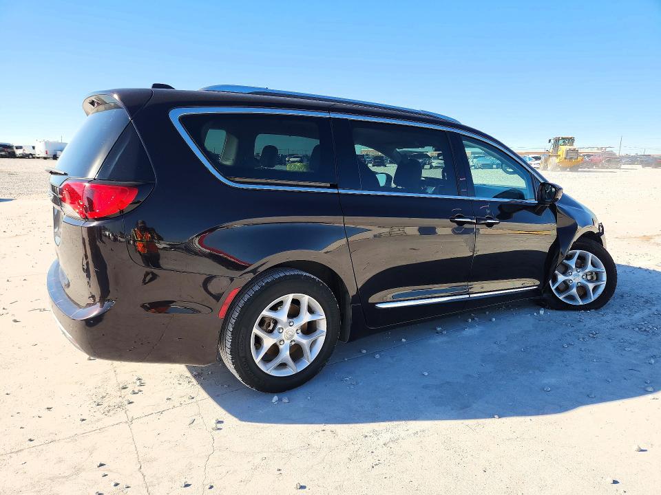 Снимка 3 от търг – 2017 CHRYSLER PACIFICA с VIN 2C4RC1EG7HR644588