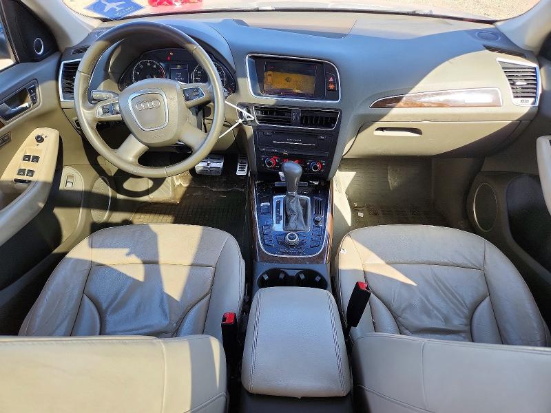 Снимка 8 от търг – 2010 AUDI Q5 с VIN WA1LKAFP8AA107109