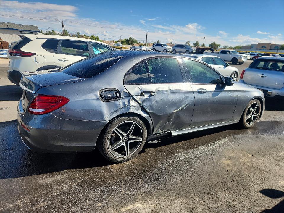 Снимка 3 от търг – 2018 MERCEDES-BENZ E с VIN WDDZF4JB1JA466891