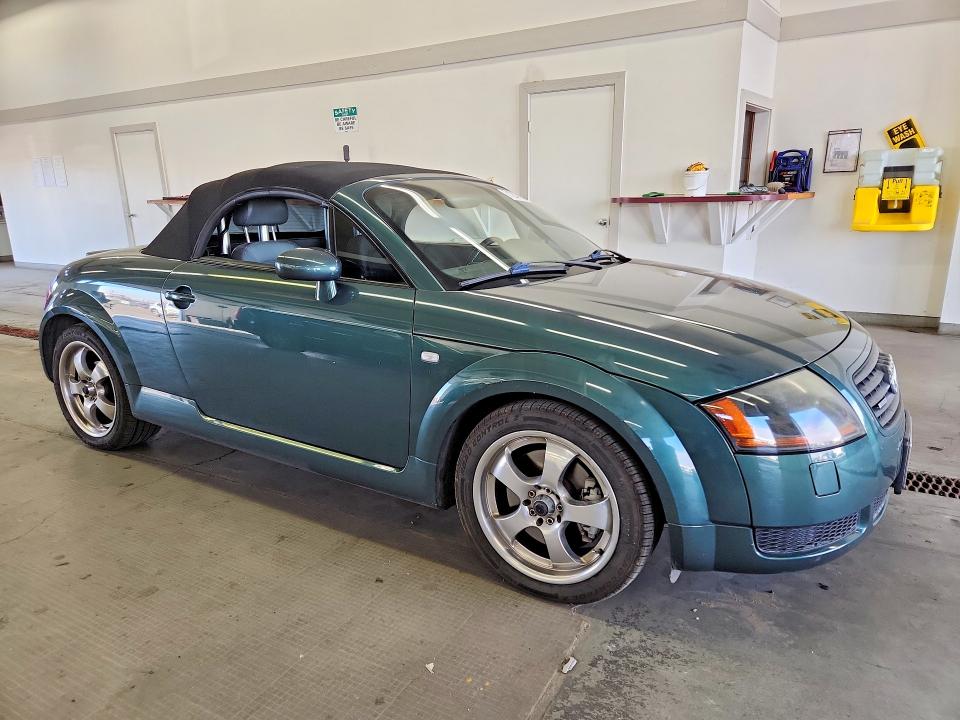 Снимка 4 от търг – 2001 AUDI TT с VIN TRUUT28NX11043797