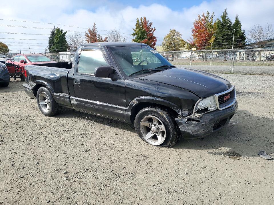 Снимка 4 от търг – 2002 GMC SONOMA с VIN 1GTCS14W728257656