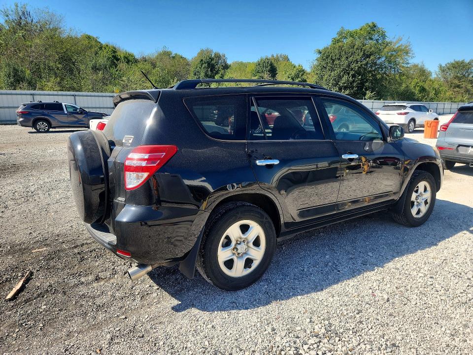 Photo 3 from auction – 2011 TOYOTA RAV4 with VIN JTMBF4DV3B5038719