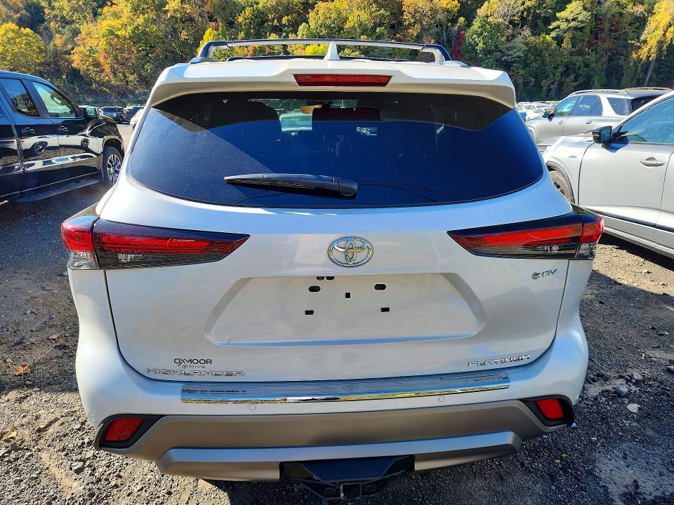 صورة رقم 6 من المزاد - 2025 TOYOTA HIGHLANDER HYBRID مع VIN 5TDEBRCH3SS688078