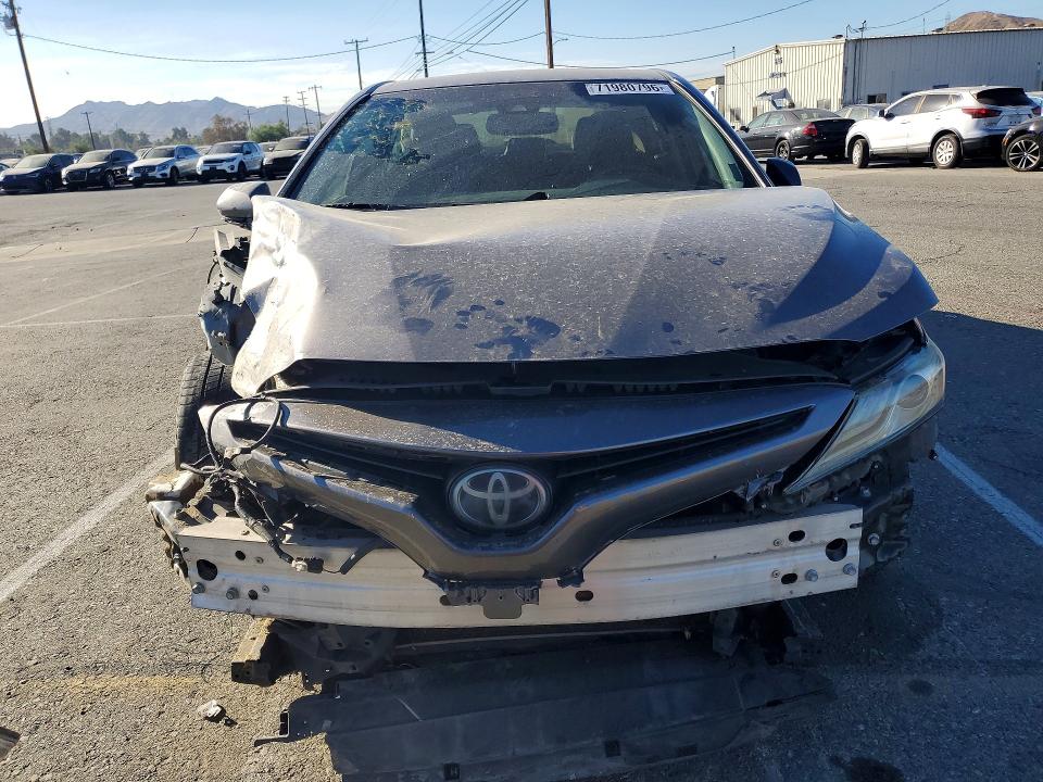 Photo 5 from auction – 2018 TOYOTA CAMRY with VIN 4T1B61HK8JU501906