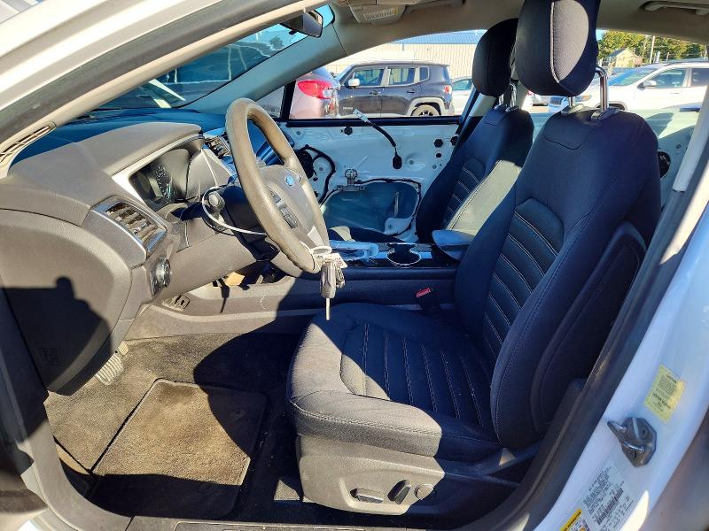Снимка 7 от търг – 2014 FORD FUSION с VIN 1FA6P0H72E5373922