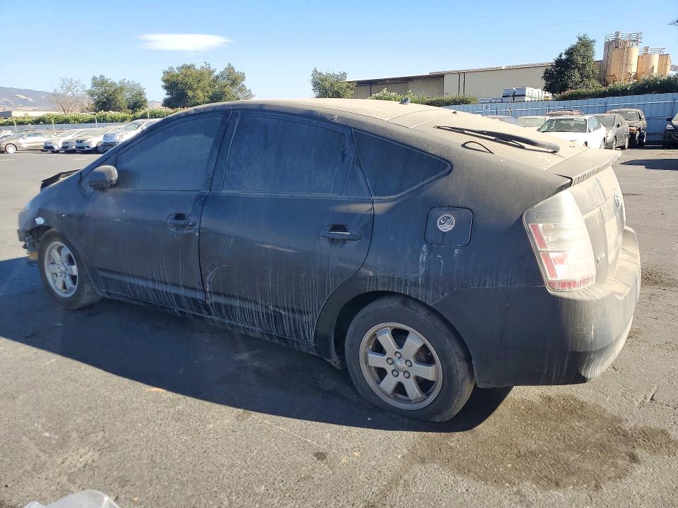 Photo 2 from auction – 2005 TOYOTA PRIUS with VIN JTDKB20UX53006556