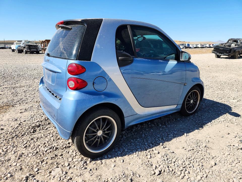Photo 3 from auction – 2013 SMART FORTWO with VIN WMEEJ3BA6DK700966