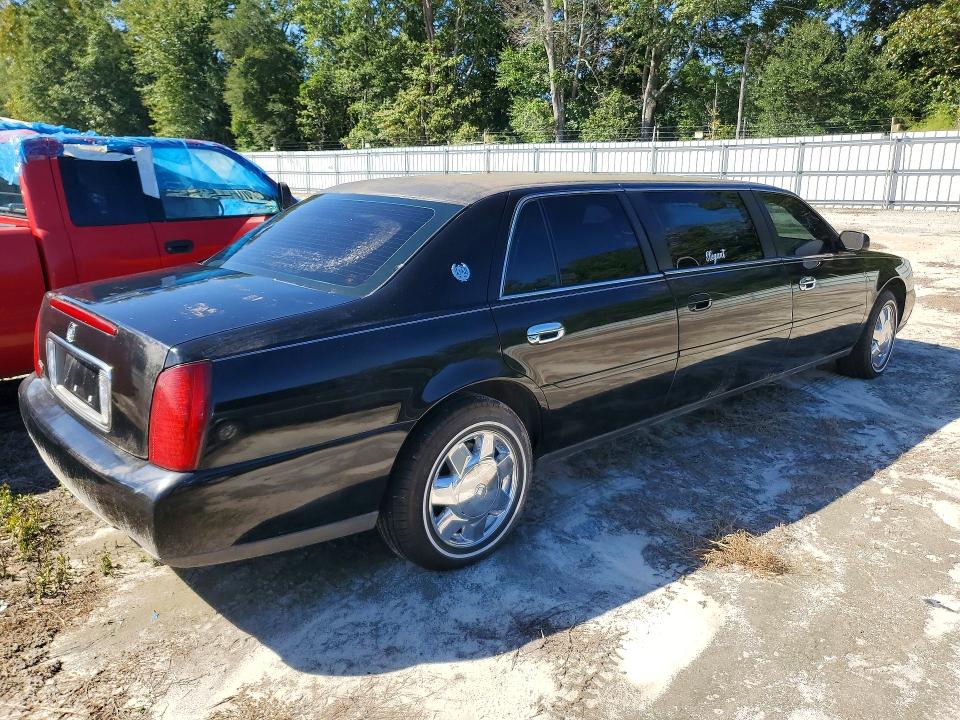 Zdjęcie 3 z aukcji – 2004 CADILLAC PROFESSIONAL CHASSIS z VIN 1GEEH90Y24U550234