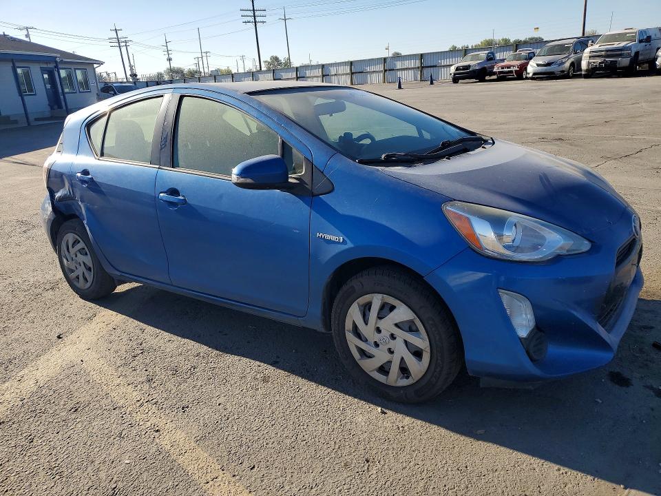 Photo 4 from auction – 2015 TOYOTA PRIUS C with VIN JTDKDTB33F1098255