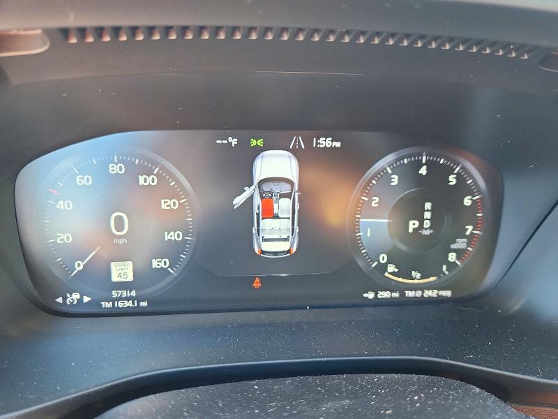 Снимка 9 от търг – 2021 VOLVO XC40 с VIN YV4162UM5M2462198