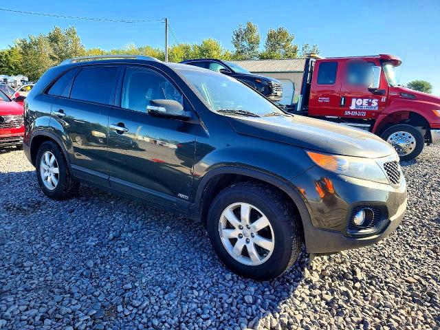 Photo 4 from auction – 2013 KIA SORENTO with VIN 5XYKTCA60DG333027
