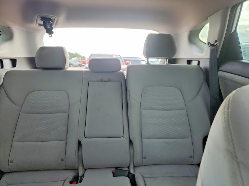 Photo 10 from auction – 2020 HYUNDAI TUCSON with VIN KM8J23A48LU160816