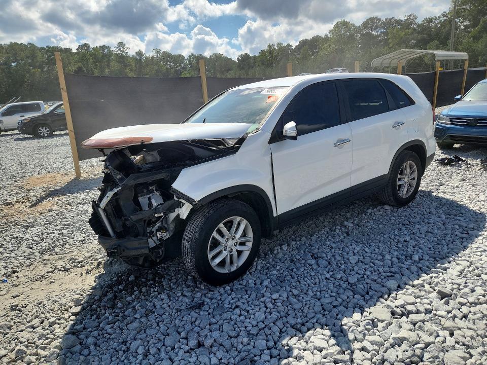 Снимка 1 от търг – 2014 KIA SORENTO с VIN 5XYKT3A64EG518487