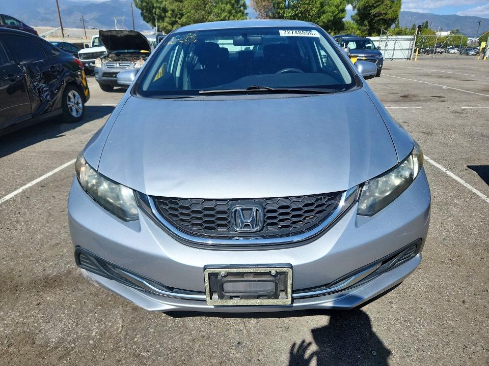 Снимка 5 от търг – 2015 HONDA CIVIC с VIN 2HGFB2F59FH538074