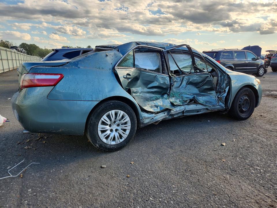 Снимка 3 от търг – 2009 TOYOTA CAMRY с VIN 4T1BE46K39U805342