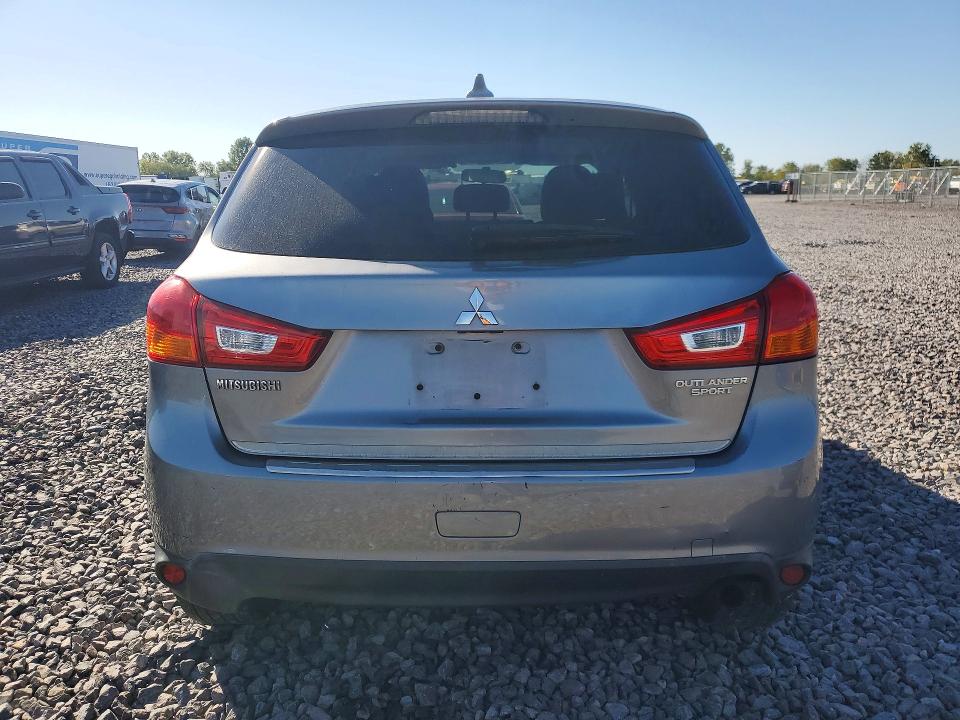 Снимка 6 от търг – 2017 MITSUBISHI OUTLANDER SPORT с VIN JA4AP3AU0HZ004778