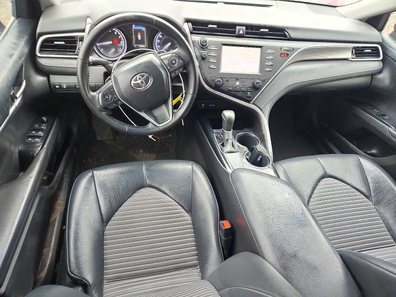 Снимка 8 от търг – 2018 TOYOTA CAMRY с VIN 4T1B11HK0JU667237