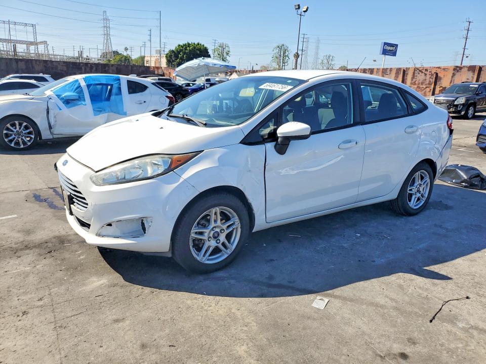 FORD FIESTA 2017 مع رقم تعريف المركبة 3FADP4BJ3HM115278 - صورة من المزاد