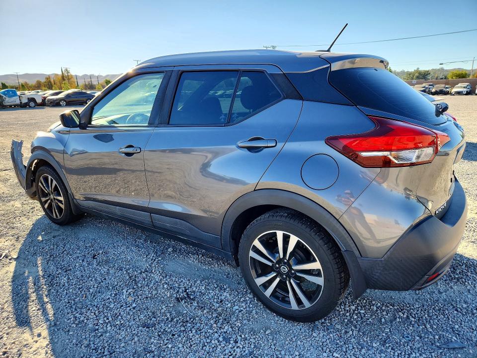 Photo 2 from auction – 2019 NISSAN KICKS with VIN 3N1CP5CUXKL566647